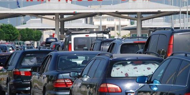 Türkiye’de bırakılan araçlara uygulanan 1700 euroluk ceza 100 euroya indirildi