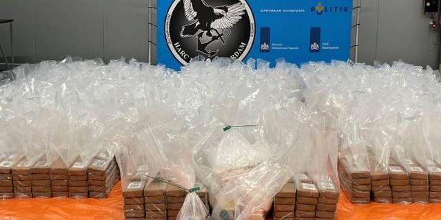 Hollanda'nın Rotterdam Limanı'nda 2 bin 814 kilo kokain ele geçirildi