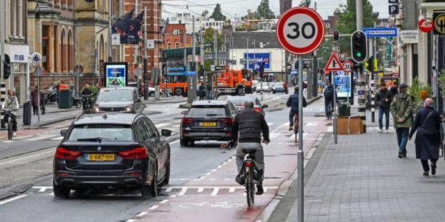 Amsterdam’ın büyük bölümünde hız sınırı 30 kilometreye indirildi