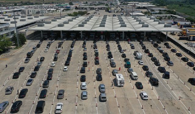 Türkiye sınır kapılarında tüm zamanların gurbetçi rekoru