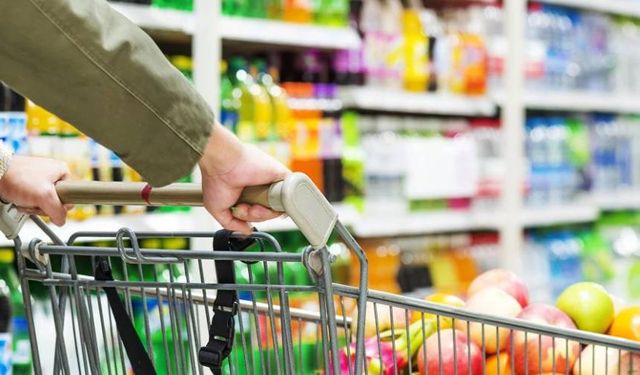Hollanda'da yüksek enflasyon market indirimini takip eden tüketici sayısını artırdı