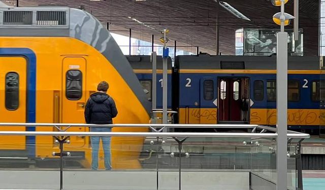 Hollanda'da demiryollarında maaş zammında anlaşma sağlandı, grevler iptal