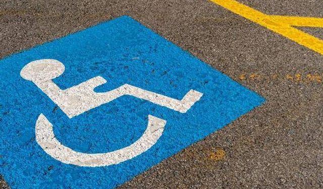 Belçika, işe kendi aracıyla gelen engelli kamu çalışanına geri ödeme yapılacak