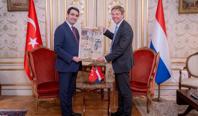 Türkiye’nin Lahey Büyükelçiliği’nde Hollanda-Türkiye dostluk rüzgarı esti