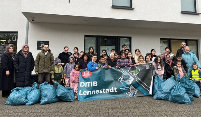 Almanya’da Lennestadt DİTİB Camii Kur’an kursu öğrencilerinden örnek davranış