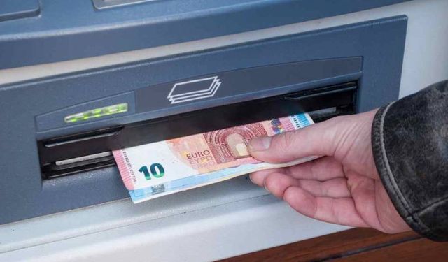 Belçika'da süpermarketlere ATM konulması gündemde