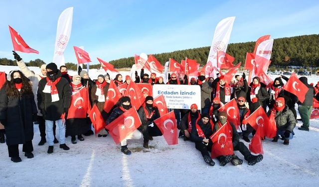 Yurt dışında yaşayan gençler ecdadının izinde!