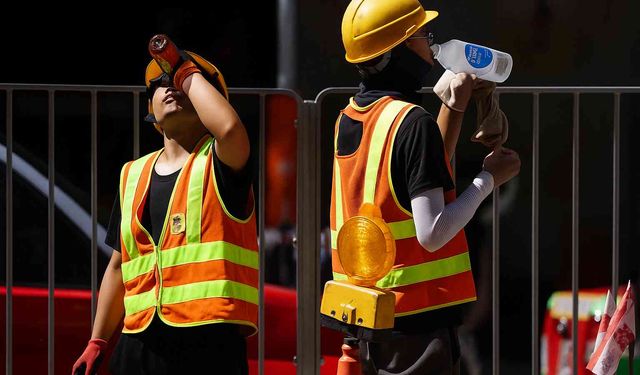 Fransa’da inşaat ve açık hava işçiliğinde yeni dönem: Aşırı sıcakta çalışmak yasak
