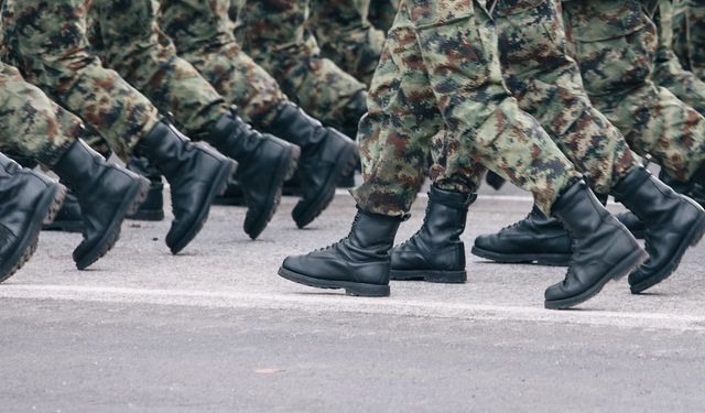 Avusturya’da Türk askeri kılığında dolandırıcılık!