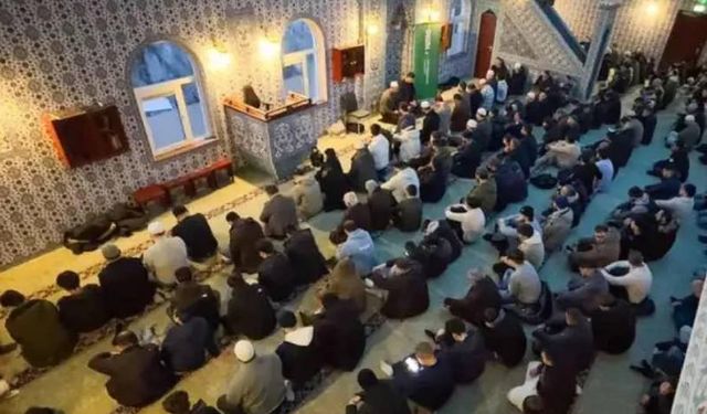 Hollanda'da Türk camilerine kan lekeli nefret mektupları gönderildi