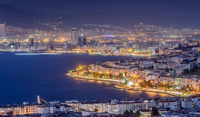 İzmir'de Gece Yarısı Sokağa Döken O Sesin Sırrı Çözüldü: İşte O Anların Detayları