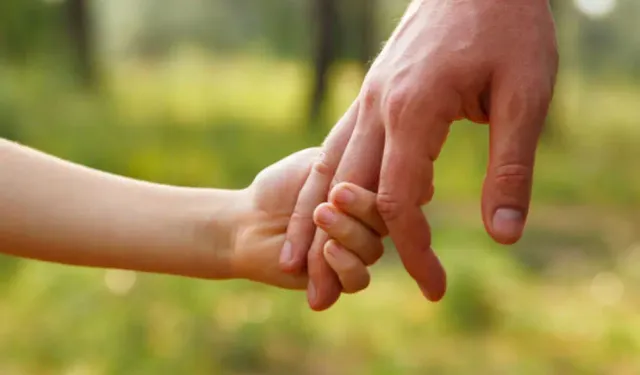 Araştırma: Baba yaşı arttıkça çocukta genetik anomali riski yükseliyor