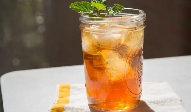 Belçika’da yanlışlıkla enerji içeceği doldurulan Lipton Ice Tea’ler geri çağrıldı