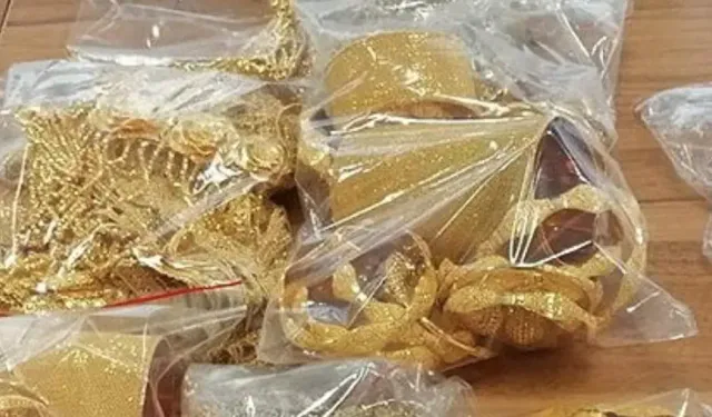 Türkiye’den Bulgaristan’a giriş yapan araçta 212 bin euroluk altın ele geçirildi