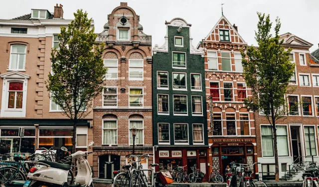 Hollanda’da yeni konut fiyatları yarım milyon euroyu geçti