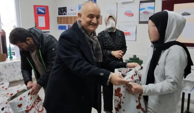 Hollanda’daki gurbetçilerden Sivas’a uzanan yardım eli