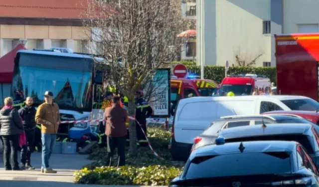 Fransa’da okul önünde otobüs faciası: Yedi yaşındaki Emre hayatını kaybetti