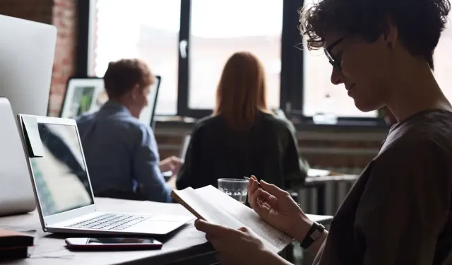 Almanya’da fazla mesaiye vergi indirimi milyonlarca çalışanın gelirini artırabilir