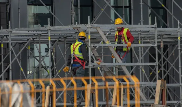 Fransa’da 500 işçiyi kaçak çalıştıran Türk işverene hapis cezası