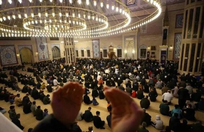 Hollanda, Almanya ve diğer Avrupa ülkelerinde 2026 Kurban Bayramı namaz saatleri