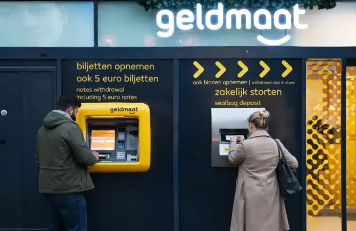 Hollanda'da bankalar bazı müşterilerine artık avans hesap açmayacak