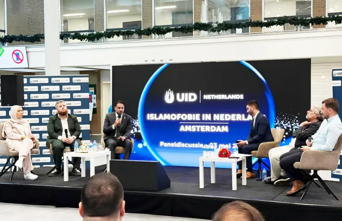 Hollanda’da Müslümanlara yönelik ayrımcılık ele alındı