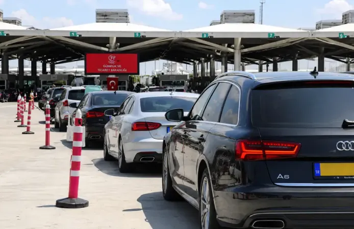 Gurbetçiler dikkat: Türkiye'de yabancı plakalı aracı kimler kullanabilir?