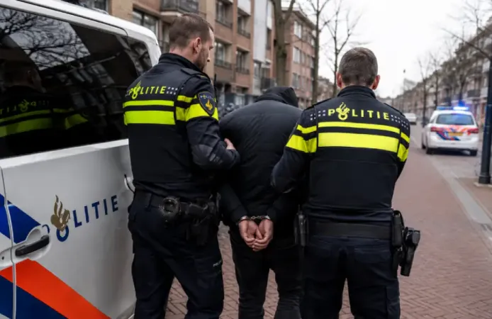 Hollanda'da koronadan bu yana psikolojik sorun yaşayanlarla ilgili şikayetler arttı