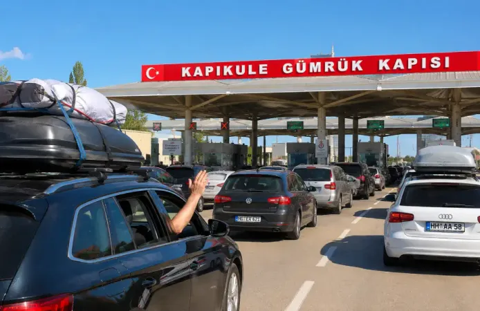 Gurbetçilere uyarı: Türkiye'den çıkmadan önce ücretli geçiş ve trafik borcunuzu kontrol edin