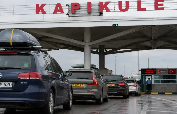 Gurbetçiler dikkat: Türkiye'de aracınızı bırakacaksanız önce bunu yapın