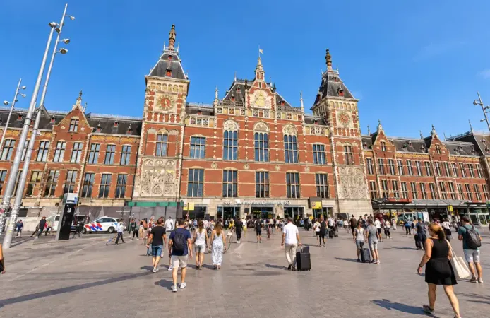Avrupa'nın en iyi tren istasyonları açıklandı: Amsterdam üçüncü sıraya yükseldi