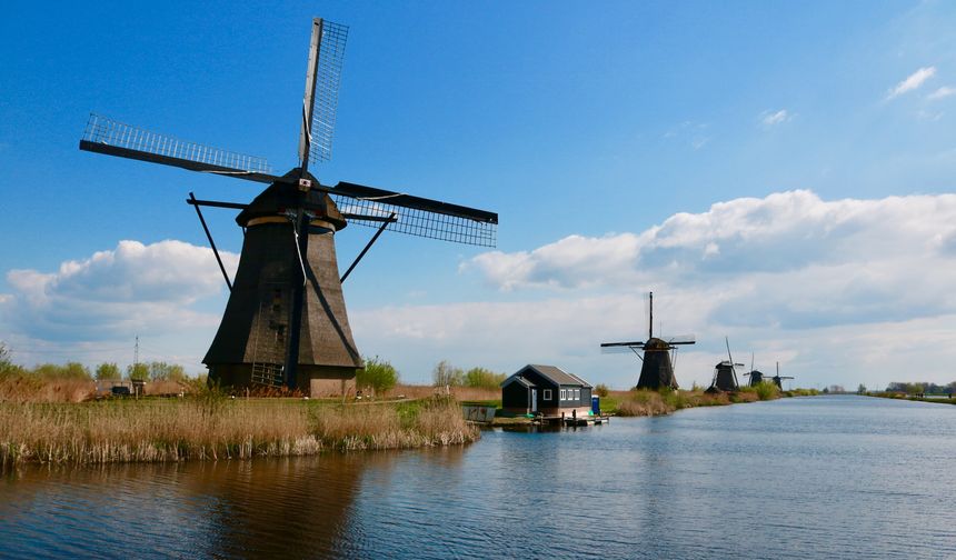 Hollanda’da 2018 ile 2022 arasındaki kuraklık farkı