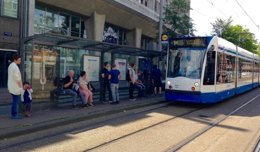 Hollanda’da toplu taşımaya kaçak binenlere verilen cezalar yüzde 40 artıyor