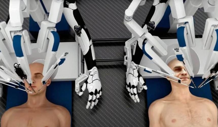 Alman şirket 10 yıl içinde kafa nakli ameliyatı yapacak robotlar geliştiriyor
