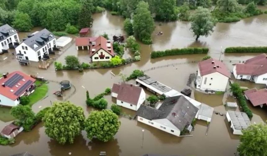 Almanya’da sel ve su baskını uyarısı yapıldı