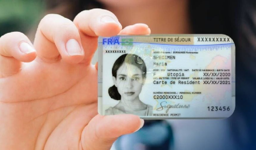 Fransa’da oturum izni ücretleri 650 euroya kadar çıktı