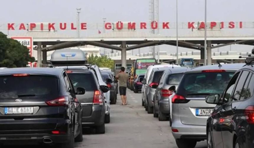 Gurbetçi sezonunda Türkiye sınır kapılarından 5 milyon kişi geçti
