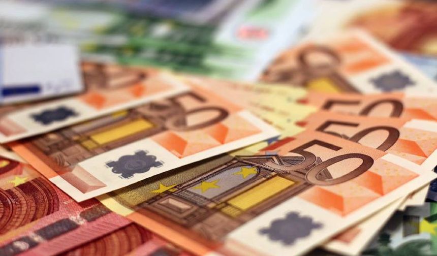 ‘Parayı kaynatınca çoğalıyor’ dedi, sevgilisini 220 bin euro dolandırdı