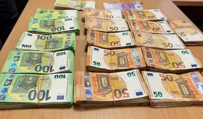 Bulgaristan gümrüğü, Hollanda'dan Türkiye'ye giden iki araçta 200 bin euro ele geçirdi
