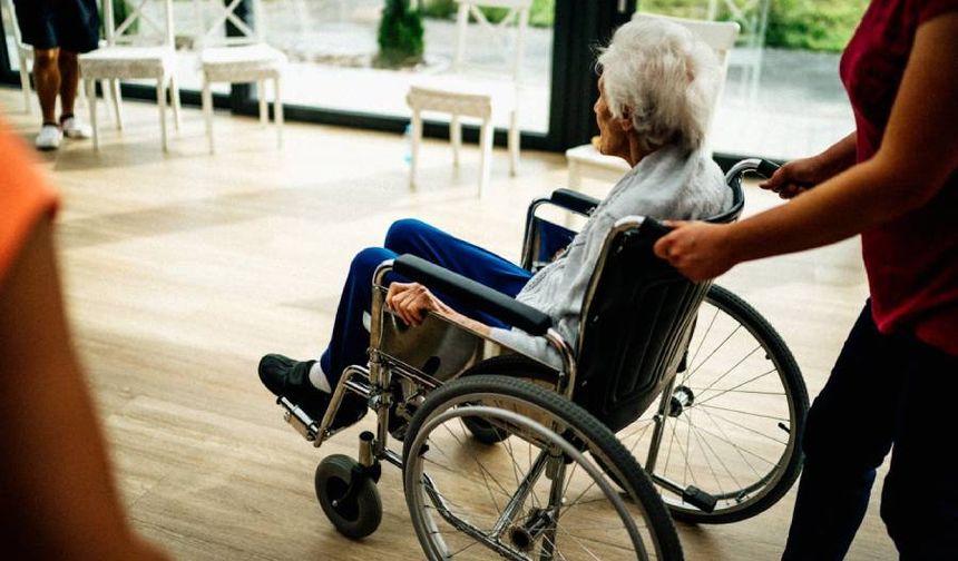Almanya’da huzurevi masrafları için yaşlılara hangi ek destekler var?