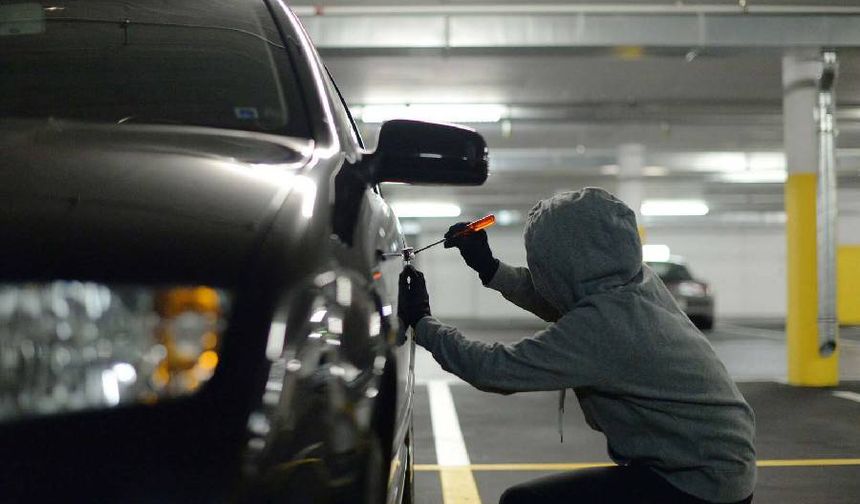 Hollanda’da araç hırsızlığı artıyor: En çok araç Eindhoven’da çalındı