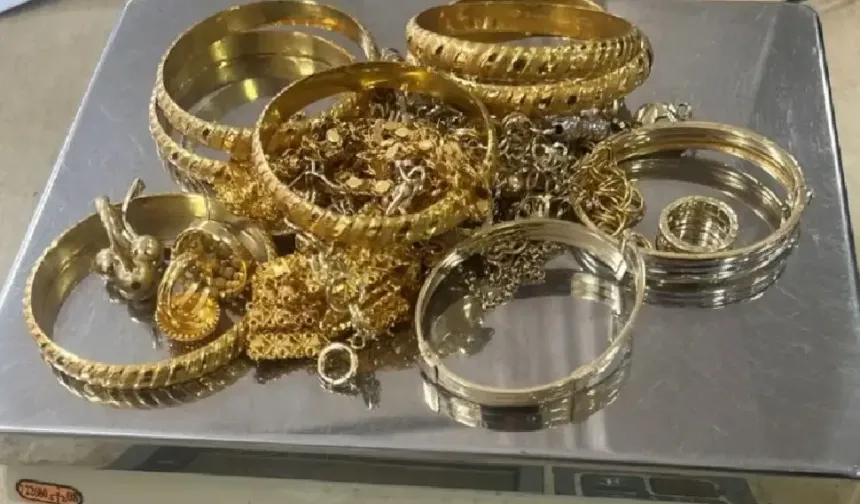 Sırbistan gümrüğünde araç içinde 12 bin euroluk altın yakalandı