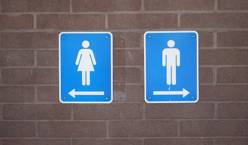 Almanya’da bir çalışan tuvalette fazla kaldı diye işten atıldı