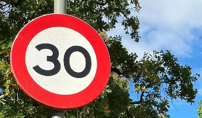 Almanya’da şehir içi hız sınırının 30 km'ye düşürülmesi gündemde