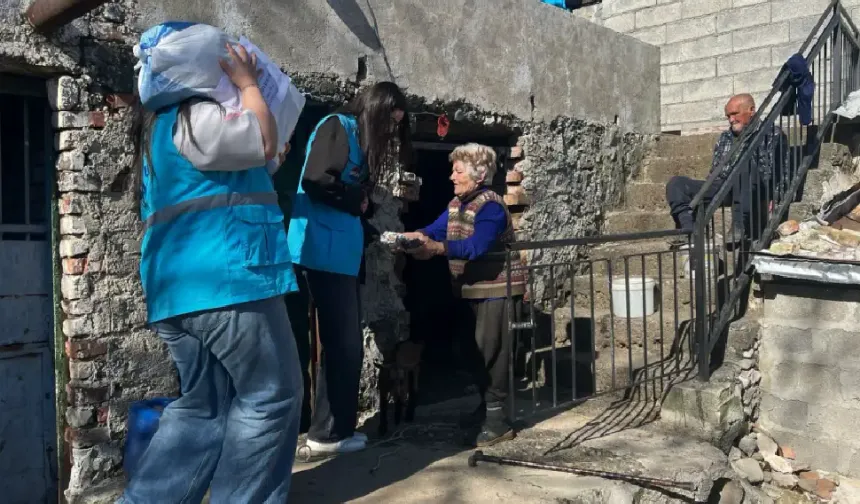 Hollanda’dan Arnavutluk’a gönül köprüsü