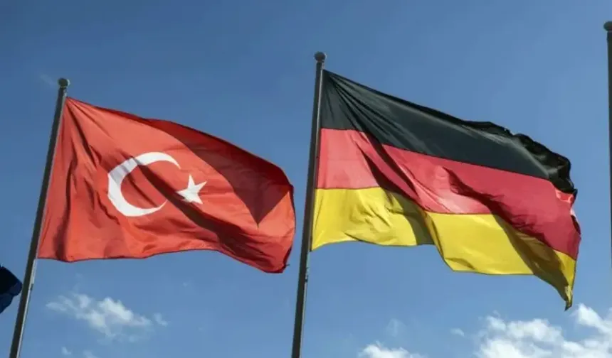 Almanya’da evlerde Almanca’dan sonra en çok konuşulan dil Türkçe