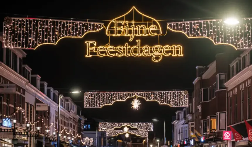 Hollanda’da Ramazan coşkusu: Utrecht’te cadde hilal ve yıldızlarla aydınlatıldı