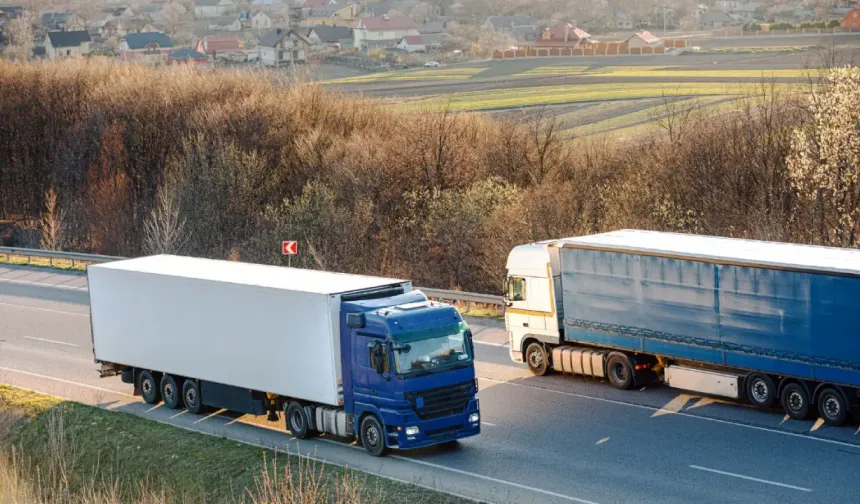 Fransa’da akaryakıt krizi nedeniyle belirli sektörlere maddi destek verilecek