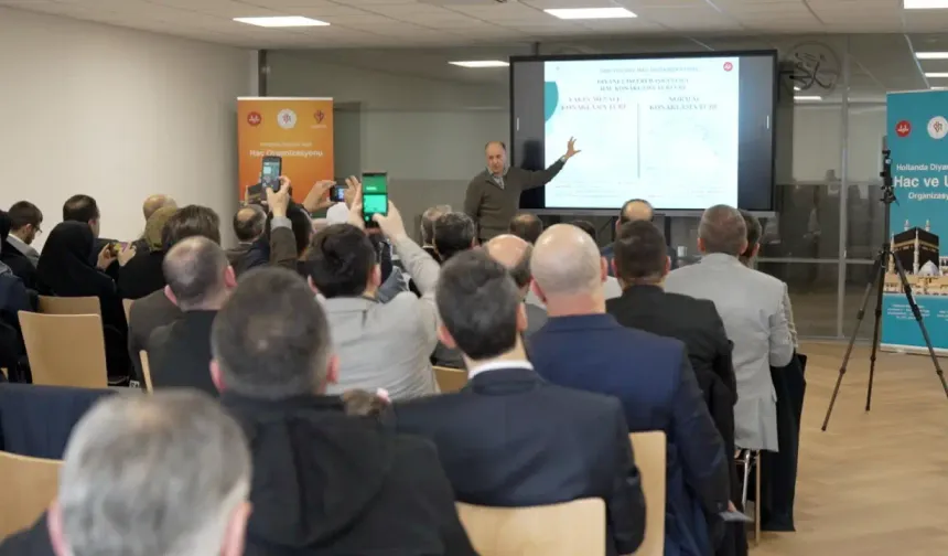 Hollanda Diyanet Vakfı’ndan 2026 hac organizasyonu için seminer