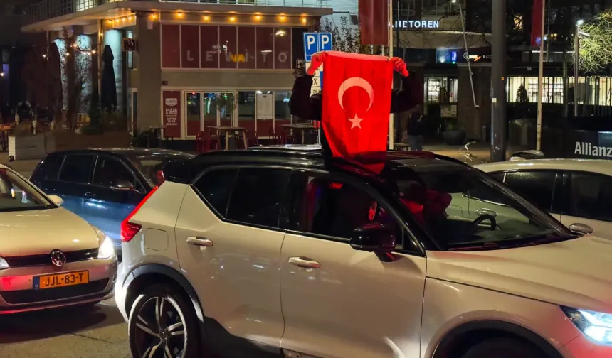 Avrupa’daki Türkler Türkiye’nin Dünya Kupası’na katılımını coşkuyla kutladı